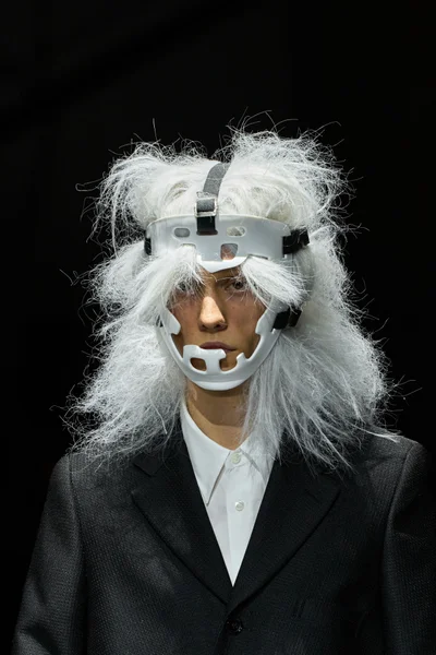 Look 98